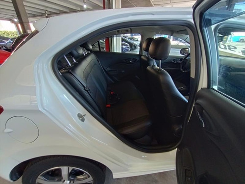 Imagem 9 de 10 de Chevrolet Onix Onix Ltz 1.4 Mt