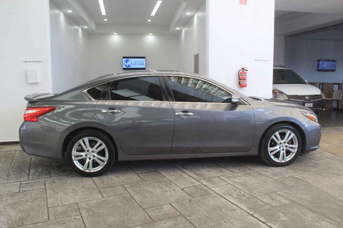 Imagen 7 de 15 de Nissan Altima 2017 4p Exclusive V6/3.5 Aut