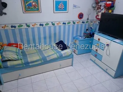 Casa En Venta Avila Es25-8442