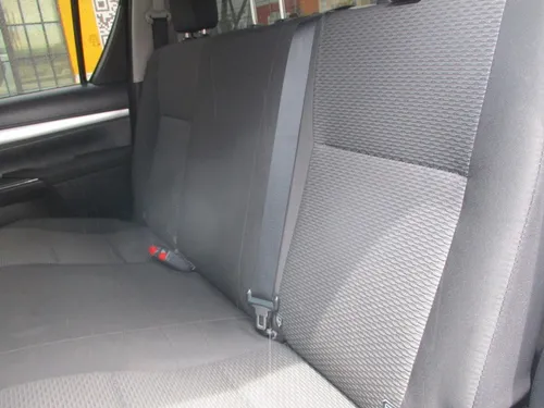 Toyota Hilux 4x4 2400cc Mt Aa