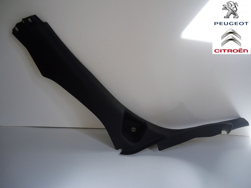 Acabamento Moldura Lateral Banco Tras Esquerda Peugeot 308 (Usado)