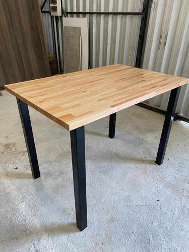 Mesa En Hierro Y Madera