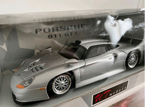 Porsche 911 Gt1 996 Colección Ut Models Escala 1/18 En Caja