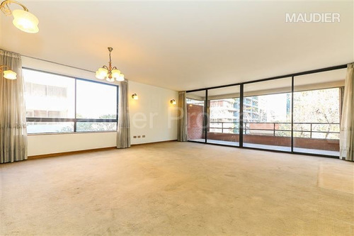 Departamento En Venta De 3 Dorm. En Las Condes