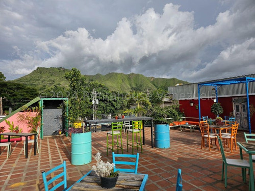 Se Vende Fondo De Comercio La 5ta, En Plena Av Las Delicias, Maracay, 25-619 More