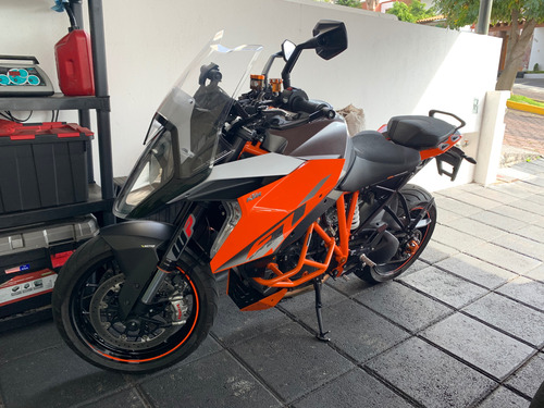 Super Duke Gt ... Única