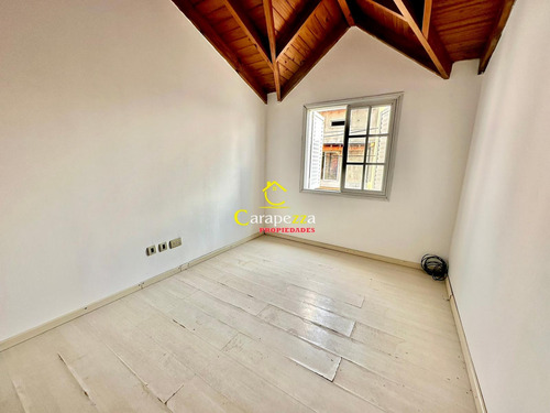 Hermosa Casa 5 Amb En Venta En Barrio Altos De Podesta / Reservada !!!
