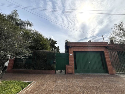 Casa 4 Ambientes Venta Con Garage En Villa Bosch