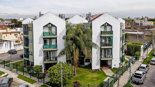 Venta Departamento 3 Ambientes Con Cochera. Carapachay Apto Crédito