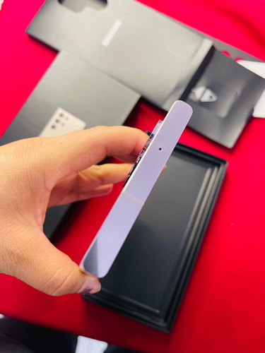 Samsung Galaxy S23 Ultra 5g 512 Gb Lavender 12 Gb Ram Libre Violeta Claro (Usado)
