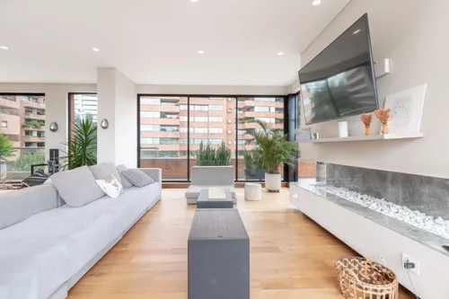 Apartamento En Arriendo En Los Rosales. Cod A23609