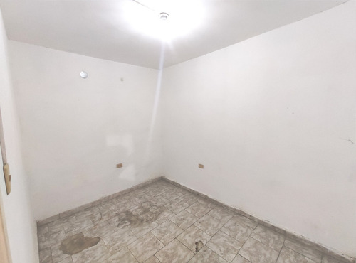 Venta De Locales En Cabudare La Mata Y Tarabana Lara ( Excelente Ubicacion, Tanque De Agua ) Rja