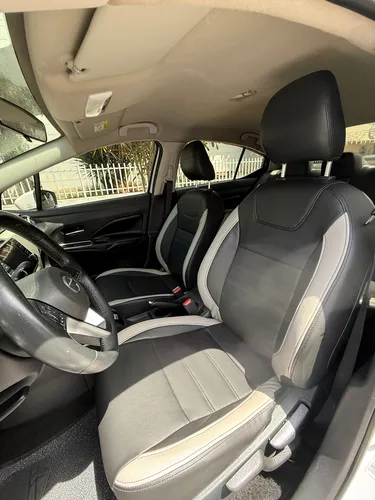 Nissan Versa Versión Exclusive Automático Modelo 2021