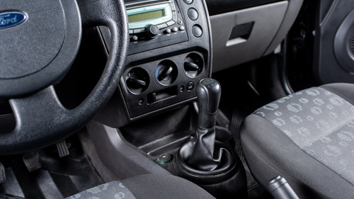 Ford Fiesta 1.6 Ambiente Plus 5p Mt 2014-imolaautos