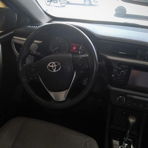 Imagem 2 de 8 de Toyota Corolla Xei