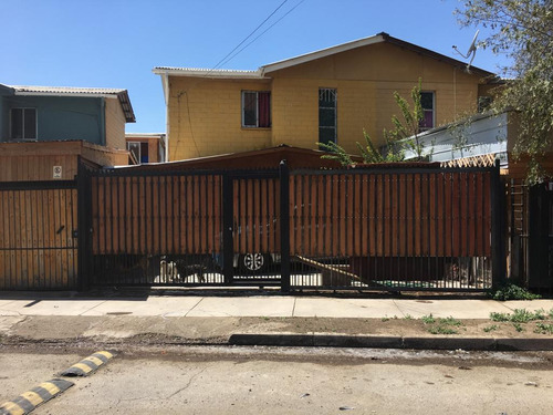 Hermosa Casa Ubicada En Directora Maria Mella, Lampa