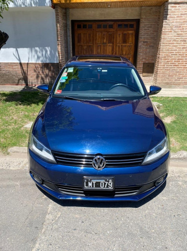 Volkswagen Vento 2.5 Luxury 170cv