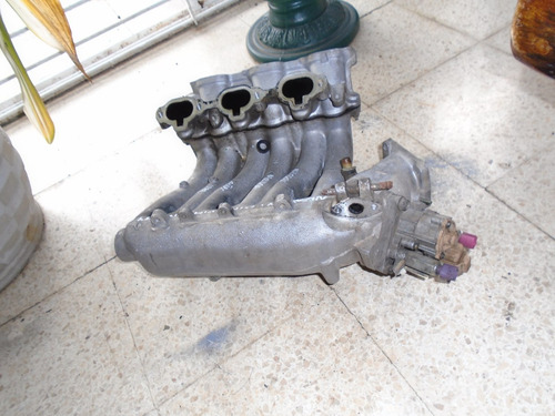 Imagen 4 de 4 de Vendo Multiple De Admisión De Nissan Maxima , Año 1999