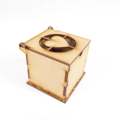 Imagen 1 de 5 de Caja Con Tapa De Corazón 50 Piezas Recuerdo Adorno Bautizo