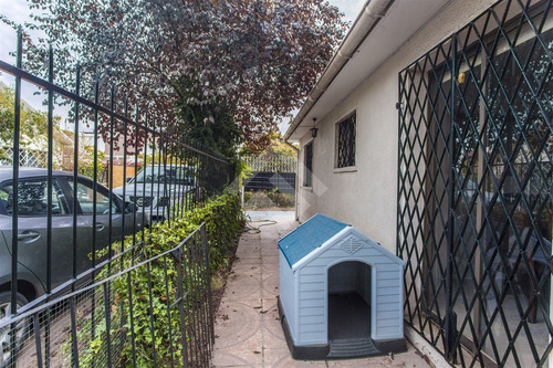 Casa En Pasaje Cerrado De 4 Dorm. 2 Pisos En Las Condes