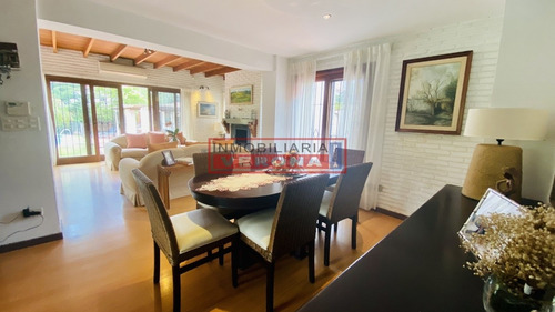 Impecable Chalet En El Corazón De Las Paradas- Ref: 6800