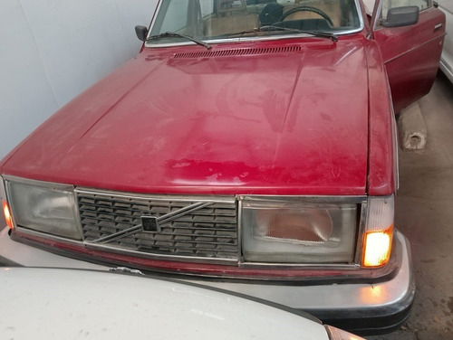 Volvo 240 2.0 Sedan