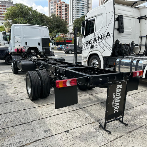 Mb Accelo 1017 Ano 2025 Chassi 4x2 Zero Km Financia Até 100%