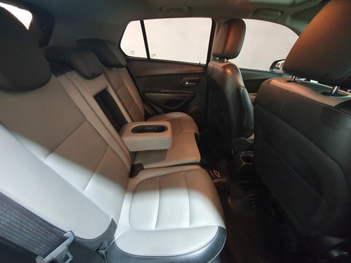 Imagen 24 de 25 de Chevrolet Tracker Ltz + 4x4 Awd Techo At 2015 U.n.i.c.a!! Mz
