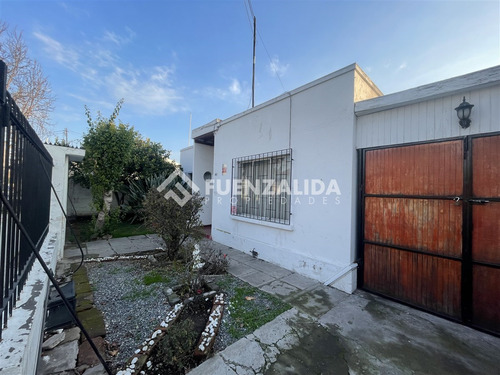 Casa En Venta De 3 Dorm. En Quinta Normal