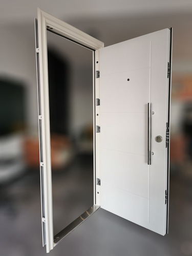 Imagen 8 de 9 de Puerta Exterior De Seguridad Multianclaje Foliada Pvc 70mm