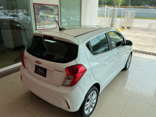 Chevrolet Spark 5 pts. HB Premier, 1.4l, TM5, a/ac., pantalla touch 7
