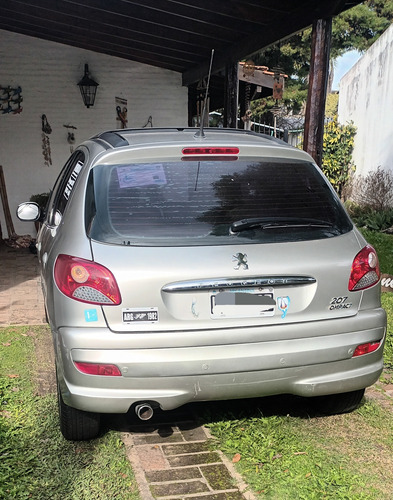 Peugeot 207 1.6 Feline 106cv