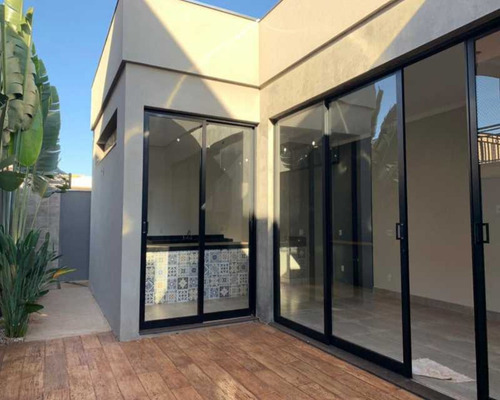 Vende-se Casa Terreá No Distrito De Bonfim Paulista Em Ribeirão Preto-sp, Com 3 Suítes, 4 Vagas De Garagem, Sala De 2 Ambientes, Piscina - Ca00235 - 68959274