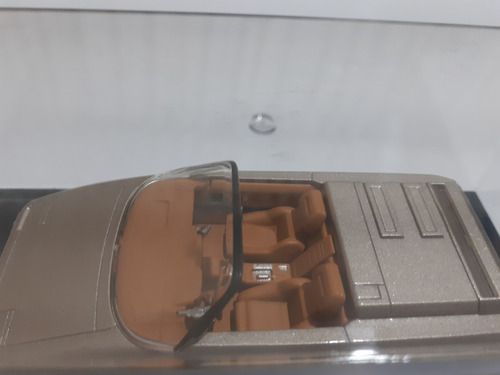 Miniatura 1:43 Lamborghini Athon Bertone - 1980 Nova Champagne Metallic