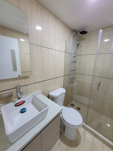 Apartamento En Alquiler Prebo Sevilla Real Valencia. Dapo