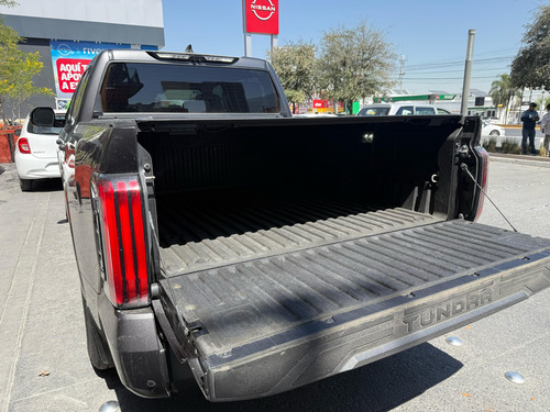 Toyota Tundra 5.7 Limited 4x4 At