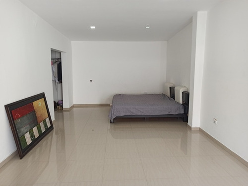 Imagen 29 de 30 de Se Vende Casa Moderno Trigal Norte Angela Betancourt 04125067379 04244900499 Lemc-463