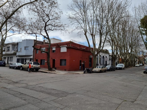 Imagen 1 de 25 de Edificio Entero Con 3 Unidades , Lima Prox Av Libertador !!