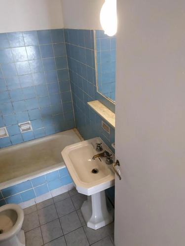 Departamento Monoambiente En Alquiler - 1 Baño - 27mts2 - Balvanera