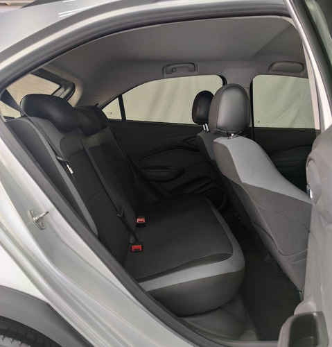 Chevrolet Onix 1.4 Mpfi Activ 8v Flex 4p Automático