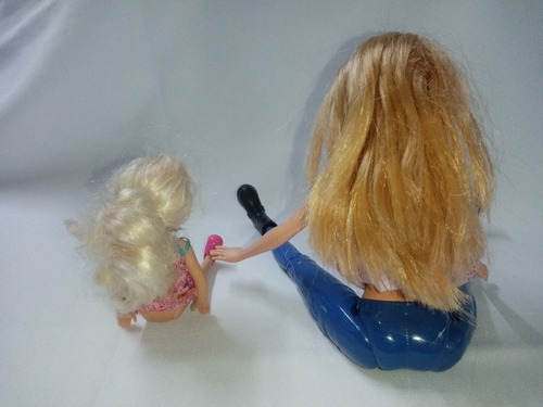 Barbie's Barbie Y Chelsie (Usado)
