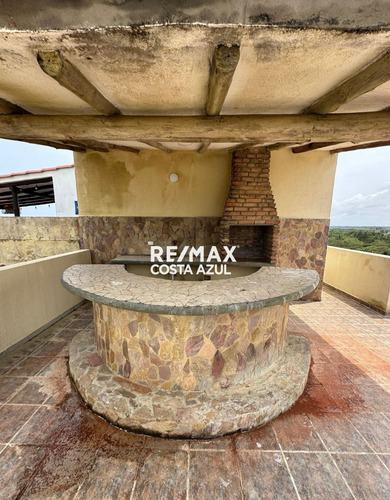 Remax Costa Azul Vende Apartamento Vista Al Mar Edificio Playa Colorada