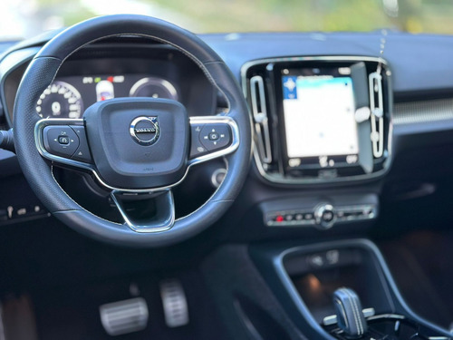 Volvo XC40 1.5 T5 RECHARGE R-DESIGN GEARTRONIC