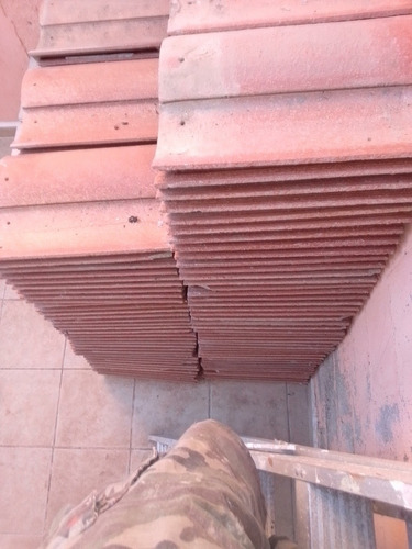 Imagen 3 de 3 de Tejas De Barro