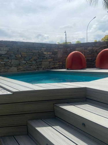 Imagen 13 de 13 de Vendo/alquilo 438m2 4h/4b/4p Los Campitos 8947
