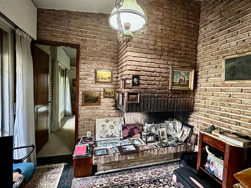 Venta De Casa Con 4 Dormitorios En Carrasco Norte