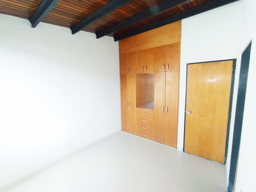 Imagen 6 de 11 de Acogedor Apartamento Urb. Terrazas Del Este, 75mts2