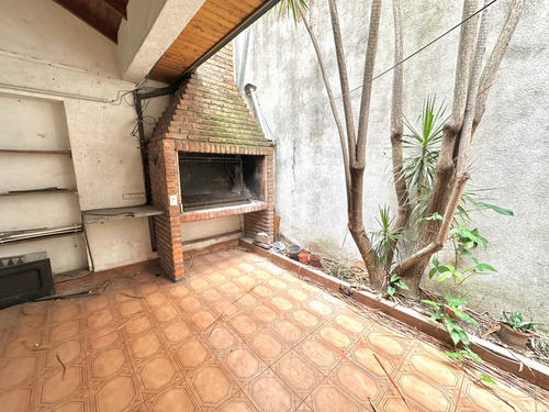 Casa Con Local En Venta De 5 Ambientes En Quilmes Oeste