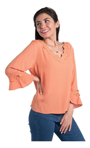 Imagen 1 de 3 de Blusa Cuello V Manga Larga Con Aplicion