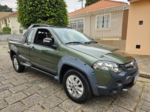 Fiat Strada 1.8 16v Adventure Ce Flex 2p